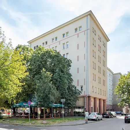 Grojecka Gateway By Bookinghost