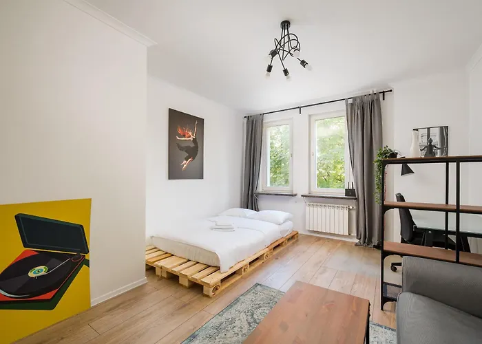 Grójecka Gateway By Bookinghost * Warszawa